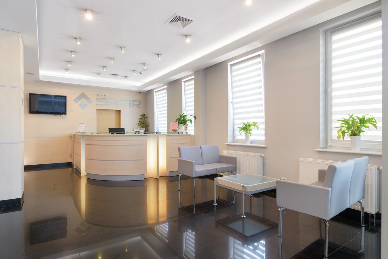 بوزنان Hotel Safir المظهر الخارجي الصورة